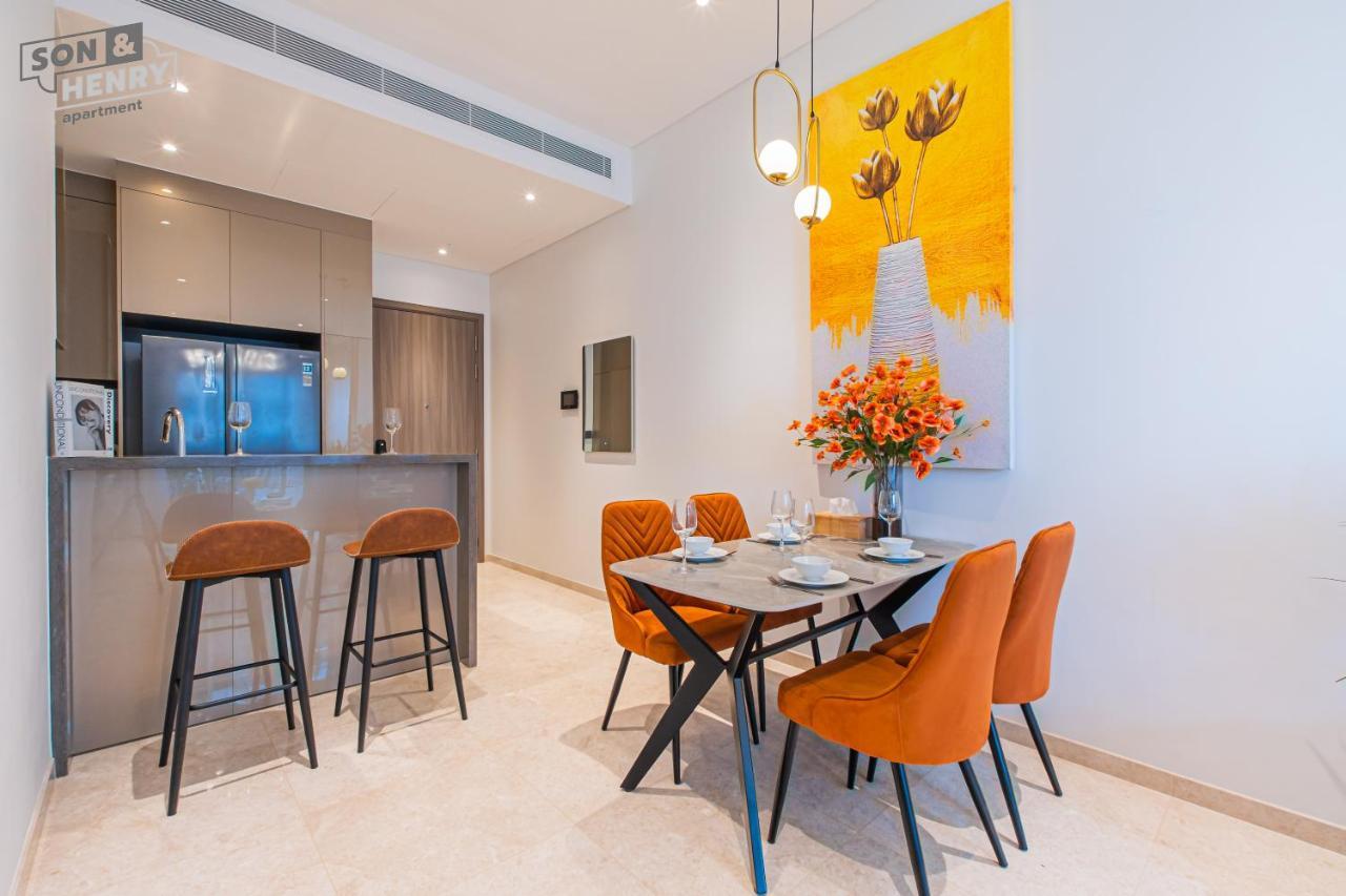 Căn hộ The Marq Luxury Dist 1 *