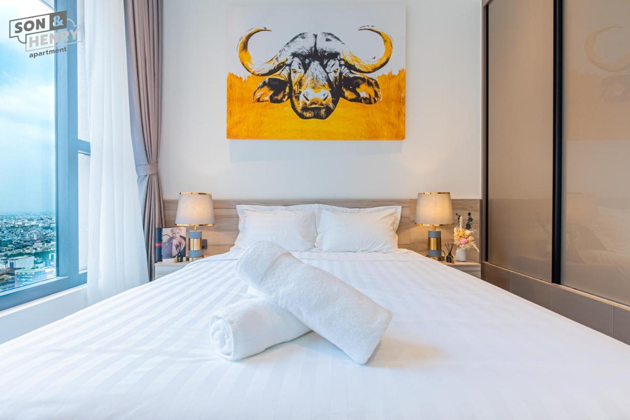Căn hộ The Marq Luxury Dist 1 *